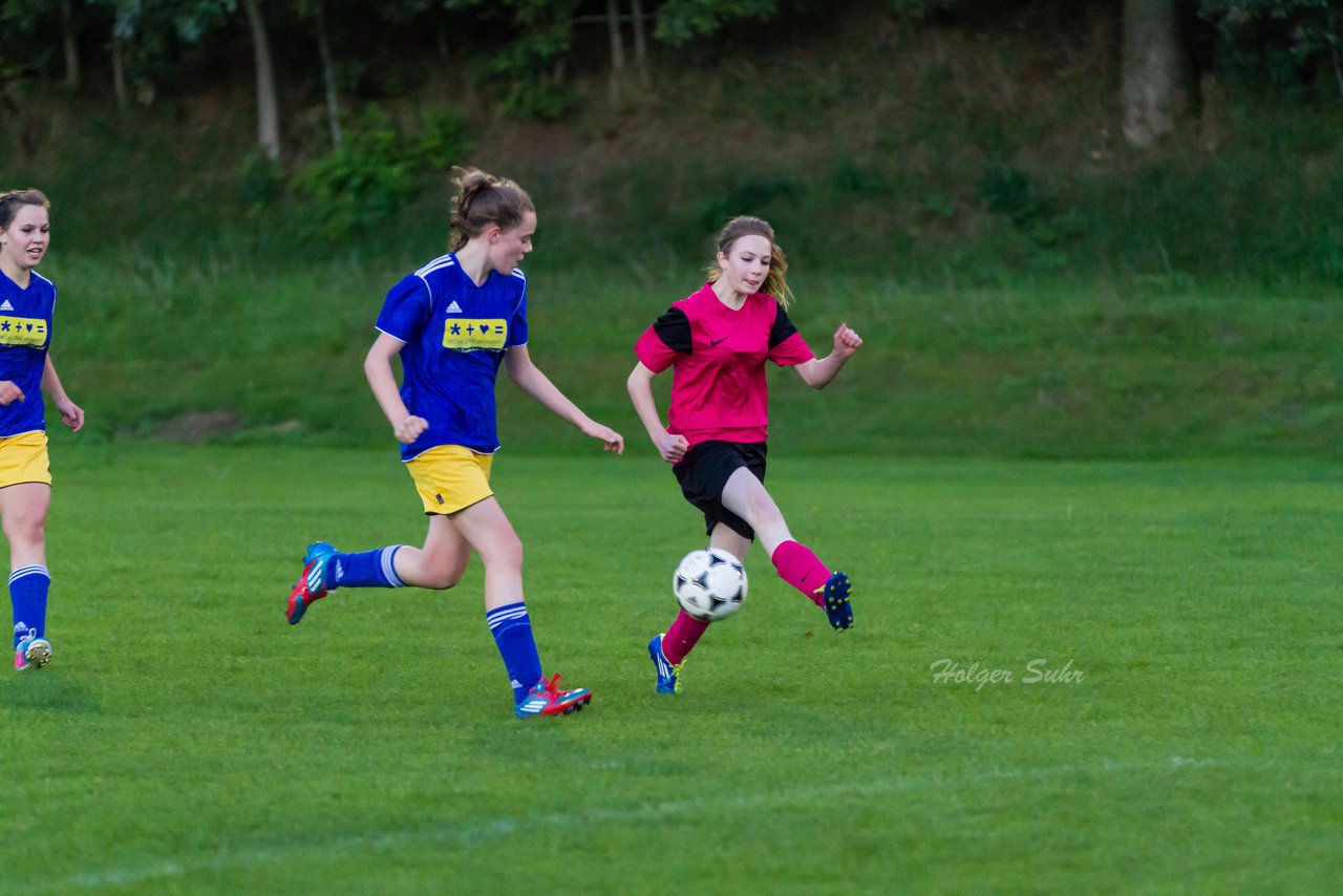 Bild 252 - B-Juniorinnen TSV Gnutz o.W. - SV Wahlstedt : Ergebnis: 1:1